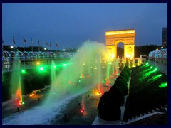 Arch of Triumph, Windows of the World.